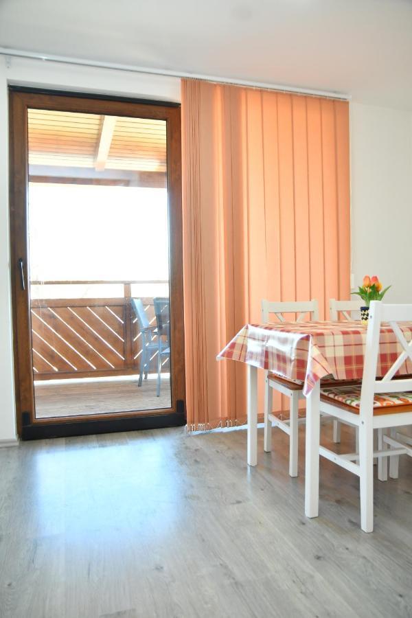 Foeveny Apartmanok Balatonfuzfo Exterior photo